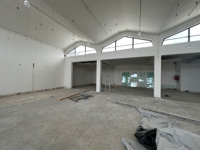 To Let commercial Property for Rent in Maitland Western Cape